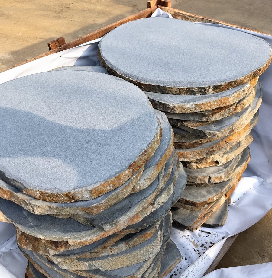 Sawn Basalt — Round Pavers